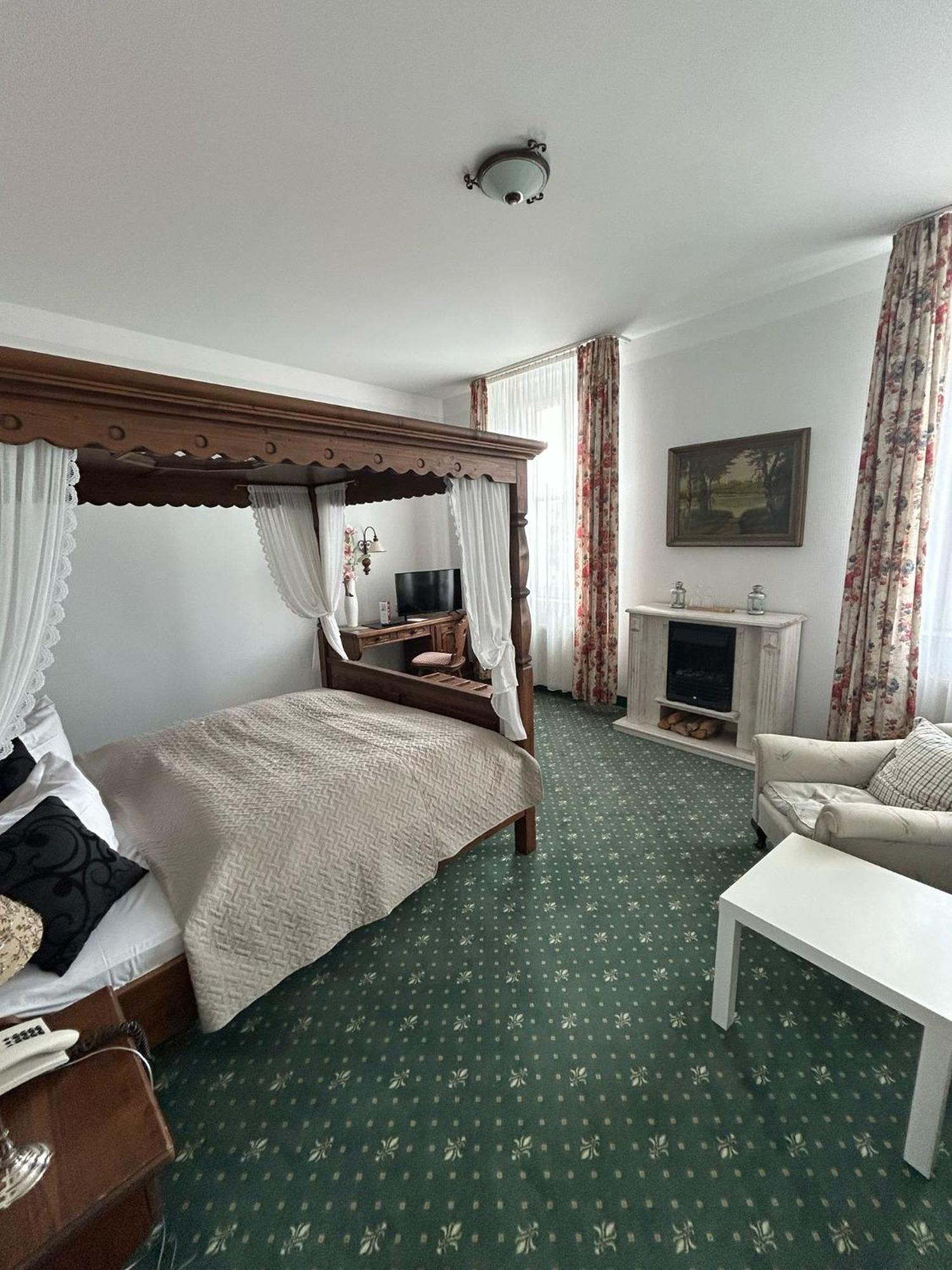 Hotel Uckermark Пренцлау Екстериор снимка